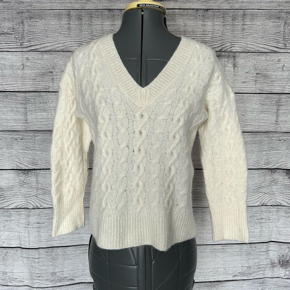 Vince Lattice Cable Knit alpaca wool blend v-neck sweater size medium